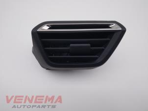Used Dashboard vent Peugeot 208 II (UB/UH/UP) 1.2 Vti 12V PureTech 100 Price € 24,99 Margin scheme offered by Venema Autoparts
