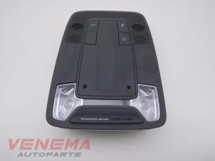 Usagé Eclairage intérieur avant Audi A3 Sportback (8YA) 2.0 30 TDI 16V Prix € 74,99 Règlement à la marge proposé par Venema Autoparts