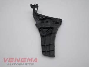 Used Rear bumper bracket, left Audi A3 Sportback (8YA) 2.0 30 TDI 16V Price € 14,99 Margin scheme offered by Venema Autoparts