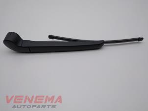 Used Rear wiper arm Audi A3 Sportback (8YA) 2.0 30 TDI 16V Price € 19,99 Margin scheme offered by Venema Autoparts