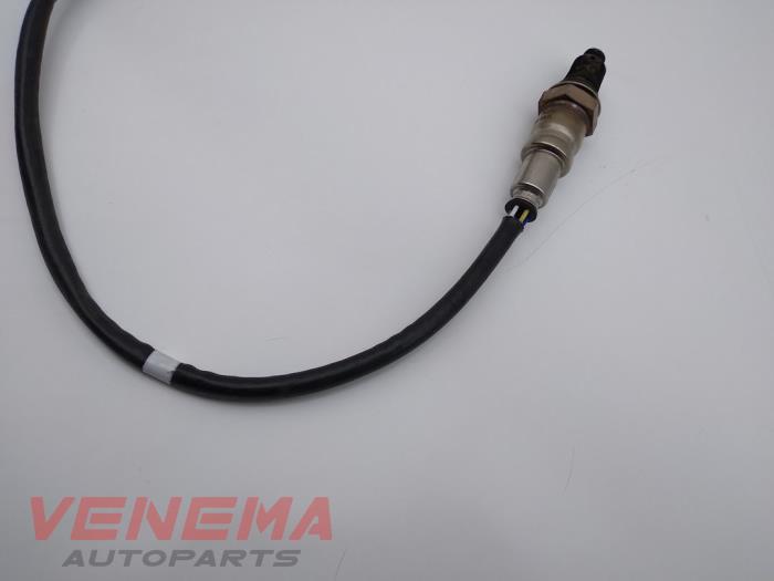 Lambda probe from a Audi A3 Sportback (8YA) 2.0 30 TDI 16V 2023