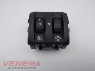 Used AIH headlight switch Renault Clio IV Estate/Grandtour (7R) 1.5 Energy dCi 90 FAP Price € 9,99 Margin scheme offered by Venema Autoparts