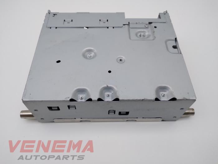 Usagé Ecran Gps Mercedes C (C205) C-300 2.0 Turbo 16V Prix € 499,99 Règlement à la marge proposé par Venema Autoparts