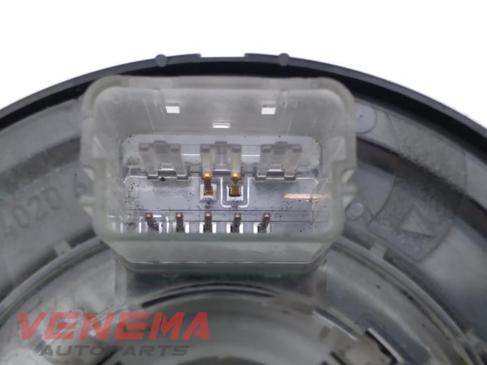 Airbagring from a Volkswagen Caddy III (2KA,2KH,2CA,2CH) 1.6 TDI 16V 2012