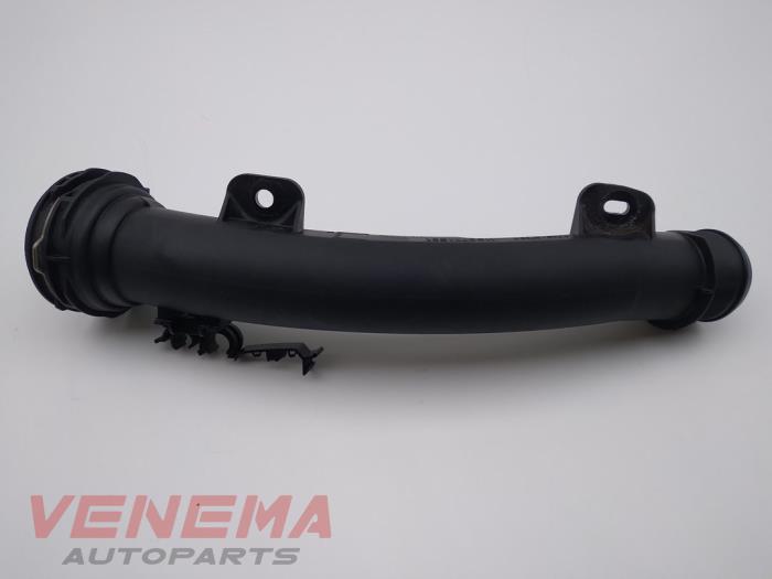 Intercooler Rohr van een Peugeot 208 II (UB/UH/UP) 1.2 Vti 12V PureTech 100 2020