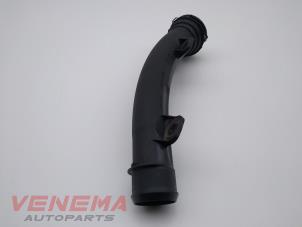 Intercooler Rohr van een Peugeot 208 II (UB/UH/UP) 1.2 Vti 12V PureTech 100 2020