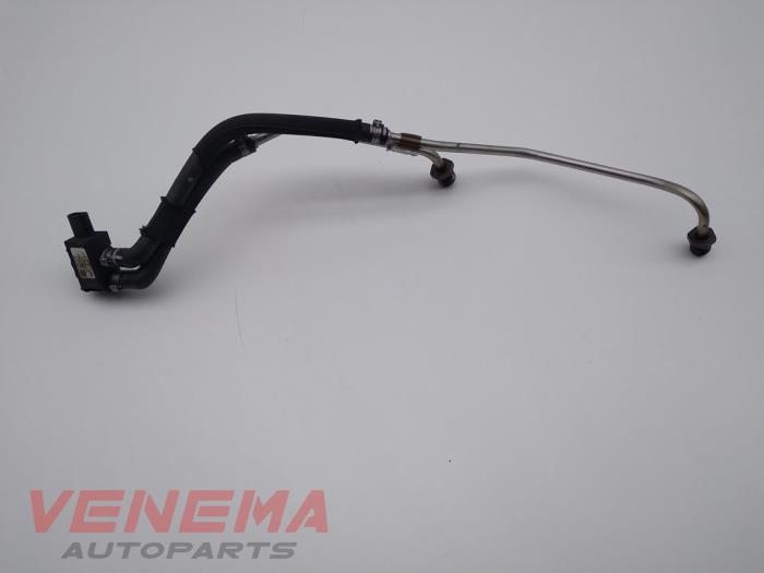 Begagnade Partikelfiltersensor Peugeot 208 II (UB/UH/UP) 1.2 Vti 12V PureTech 100 Pris € 14,99 Marginaltabell erbjuds av Venema Autoparts