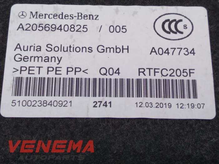 Revêtement couvercle coffre d'un Mercedes-Benz C (C205) C-300 2.0 Turbo 16V 2019