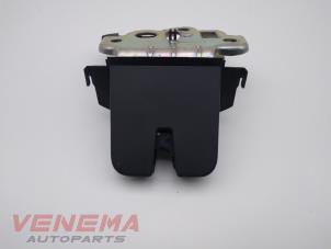 Used Tailgate lock mechanism Skoda Fabia III (NJ3) 1.2 TSI 16V Price € 14,99 Margin scheme offered by Venema Autoparts