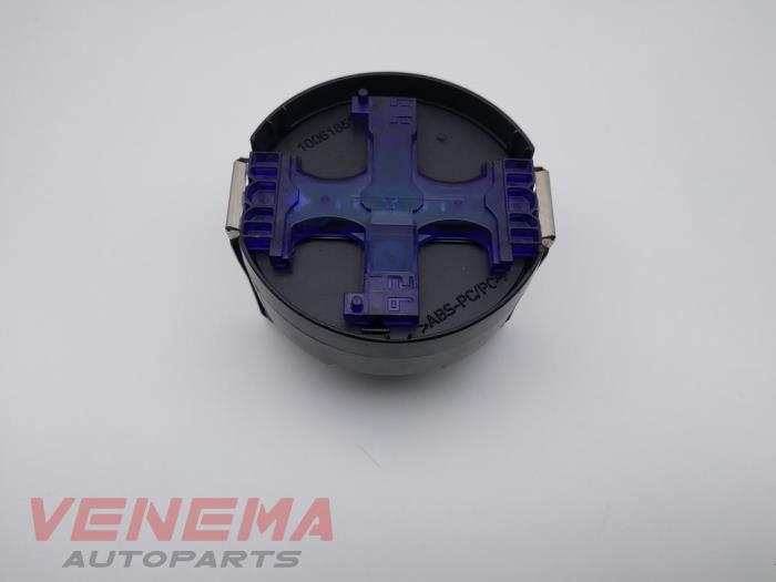 Begagnade Regnsensor Mercedes A (W176) 1.5 A-160 CDI, A-160d 16V Pris € 24,99 Marginaltabell erbjuds av Venema Autoparts