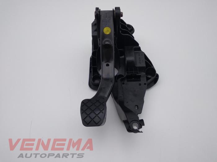 Używane Pedal hamulca Skoda Fabia III (NJ3) 1.2 TSI 16V Cena € 29,99 Procedura marży oferowane przez Venema Autoparts