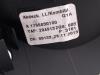 Embellecedor de cuentakilómetros de un Mercedes-Benz A (W176) 1.5 A-160 CDI, A-160d 16V 2014