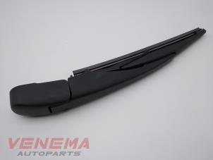 Used Rear wiper arm Mini Clubman (F54) 2.0 16V John Cooper Works ALL4 Price € 9,99 Margin scheme offered by Venema Autoparts