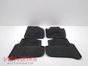 Used Set of mats Skoda Fabia III (NJ3) 1.2 TSI 16V Price € 29,99 Margin scheme offered by Venema Autoparts