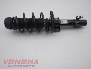Used Front shock absorber rod, right Skoda Fabia III (NJ3) 1.2 TSI 16V Price € 49,99 Margin scheme offered by Venema Autoparts