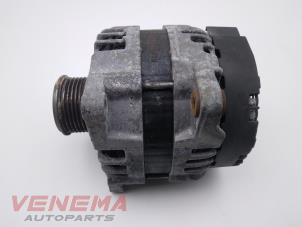 Dynamo från en Mercedes-Benz A (W176) 1.5 A-160 CDI, A-160d 16V 2014