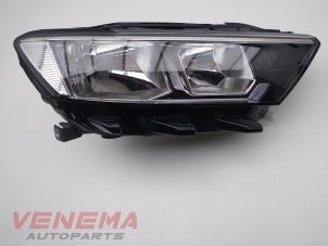 Used Headlight, right Volkswagen T-Roc 1.0 TSI 12V BlueMotion Price € 199,99 Margin scheme offered by Venema Autoparts