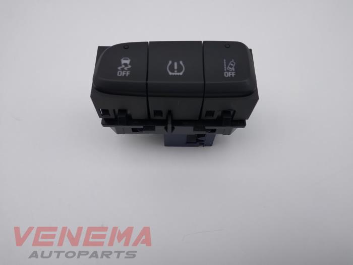 Używane Przelacznik ESP Opel Grandland/Grandland X 1.5 CDTI Cena € 9,99 Procedura marży oferowane przez Venema Autoparts