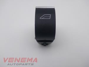 Used Electric window switch Ford Kuga II (DM2) 1.5 EcoBoost 16V 150 Price € 9,99 Margin scheme offered by Venema Autoparts