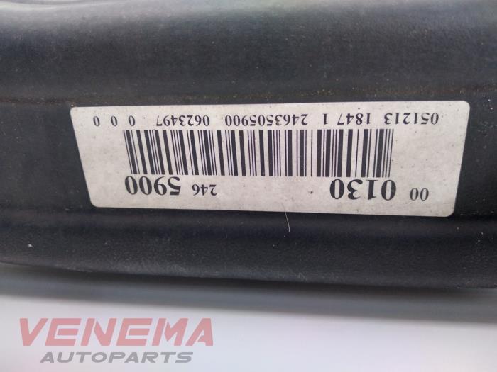 Subchasis de un Mercedes-Benz A (W176) 1.5 A-160 CDI, A-160d 16V 2014