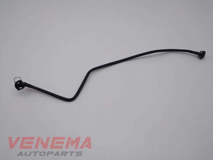 Usados Conductos (varios) Mercedes A (W176) 1.5 A-160 CDI, A-160d 16V Precio € 29,99 Norma de margen ofrecido por Venema Autoparts