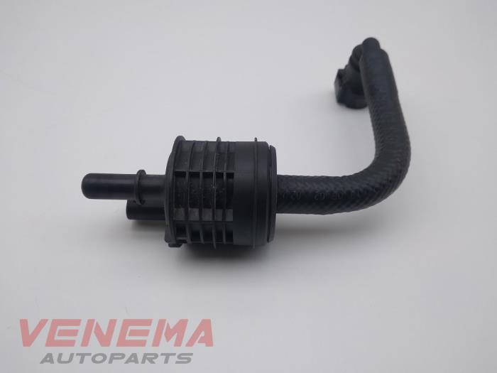 Vacuum valve