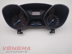 Used Instrument panel Ford Kuga II (DM2) 1.5 EcoBoost 16V 150 Price € 199,99 Margin scheme offered by Venema Autoparts