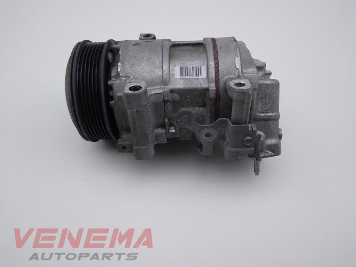Usagé Compresseur de clim Opel Corsa F (UB/UH/UP) 1.2 Turbo 12V 130 Prix € 174,99 Règlement à la marge proposé par Venema Autoparts