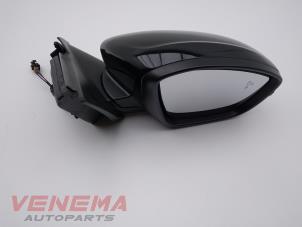 Used Wing mirror, right Peugeot 208 II (UB/UH/UP) 1.2 Vti 12V PureTech 130 Price € 249,99 Margin scheme offered by Venema Autoparts
