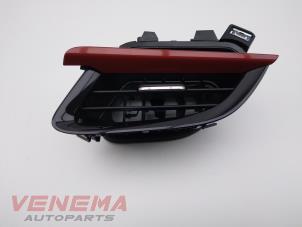 Used Dashboard vent Opel Corsa F (UB/UH/UP) 1.2 Turbo 12V 130 Price € 19,99 Margin scheme offered by Venema Autoparts