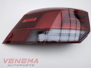 Używane Tylne swiatlo pozycyjne lewe Volkswagen Golf VIII (CD1) 2.0 TDI BlueMotion 16V Cena € 99,99 Procedura marży oferowane przez Venema Autoparts