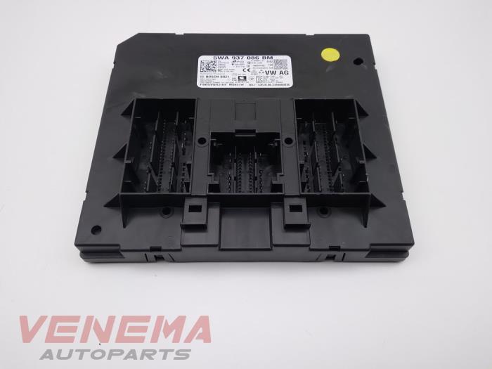Used Body control computer Volkswagen Golf VIII (CD1) 2.0 TDI BlueMotion 16V Price € 189,99 Margin scheme offered by Venema Autoparts