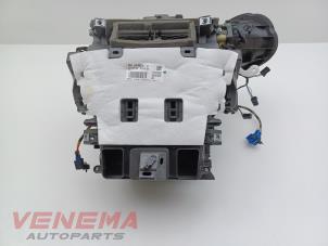 Usados Cuerpo de calefactor Peugeot 208 II (UB/UH/UP) 1.2 Vti 12V PureTech 130 Precio € 199,99 Norma de margen ofrecido por Venema Autoparts