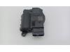 Heater valve motor from a Volkswagen Golf VIII (CD1) 2.0 TDI BlueMotion 16V 2023
