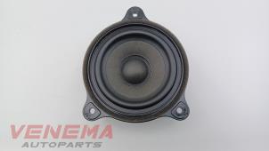Used Speaker Volkswagen Golf VIII (CD1) 2.0 TDI BlueMotion 16V Price € 14,99 Margin scheme offered by Venema Autoparts