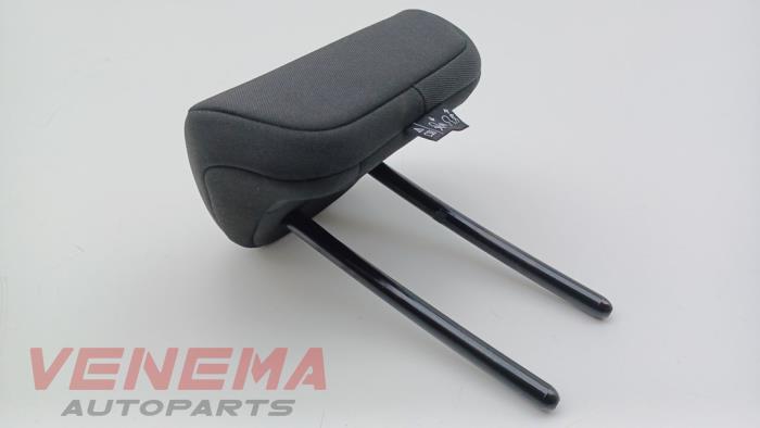 Begagnade Nackstöd Opel Corsa F (UB/UH/UP) 1.2 Turbo 12V 130 Pris € 49,99 Marginaltabell erbjuds av Venema Autoparts