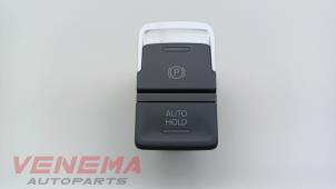 Usados Interruptor de freno de mano Volkswagen Passat Variant (3G5) 1.6 TDI 16V Precio € 14,99 Norma de margen ofrecido por Venema Autoparts