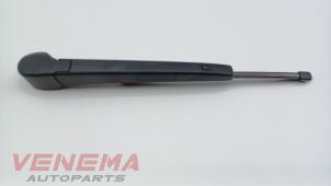 Used Rear wiper arm Volkswagen Golf VIII (CD1) 2.0 TDI BlueMotion 16V Price € 14,99 Margin scheme offered by Venema Autoparts