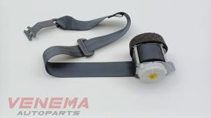 Used Rear seatbelt, left Volkswagen Passat Variant (3G5) 1.6 TDI 16V Price € 79,99 Margin scheme offered by Venema Autoparts