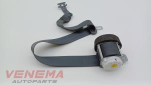 Used Rear seatbelt, right Volkswagen Passat Variant (3G5) 1.6 TDI 16V Price € 79,99 Margin scheme offered by Venema Autoparts