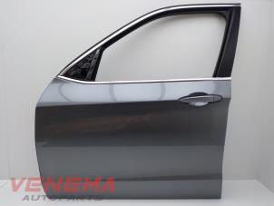 Używane Drzwi lewe przednie wersja 4-drzwiowa BMW X5 (F15) xDrive 40e PHEV 2.0 Cena € 699,99 Procedura marży oferowane przez Venema Autoparts