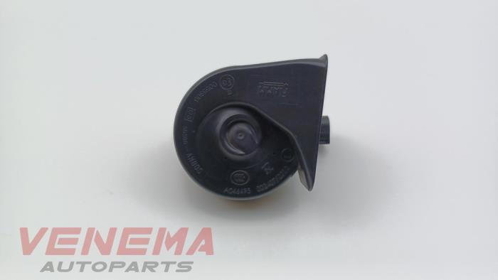 Używane Klakson BMW X5 (F15) xDrive 40e PHEV 2.0 Cena € 29,99 Procedura marży oferowane przez Venema Autoparts