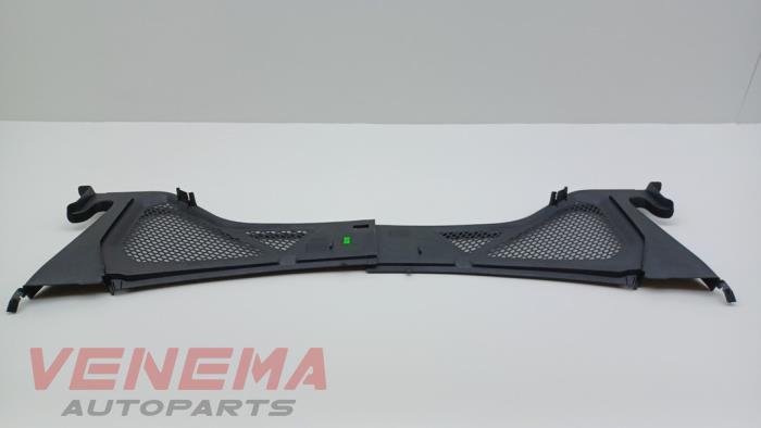 Używane Parawan BMW X5 (F15) xDrive 40e PHEV 2.0 Cena € 49,99 Procedura marży oferowane przez Venema Autoparts