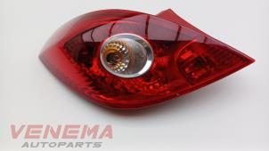Używane Tylne swiatlo pozycyjne lewe Opel Corsa D 1.2 ecoFLEX Cena € 14,99 Procedura marży oferowane przez Venema Autoparts