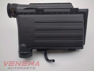 Gebrauchte Luftfiltergehäuse Skoda Fabia III (NJ3) 1.2 TSI 16V Preis € 49,99 Margenregelung angeboten von Venema Autoparts