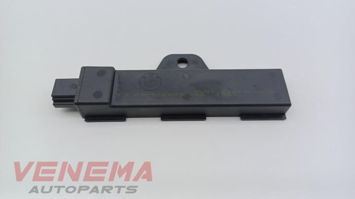 Używane Keyless Entry-Antena BMW X5 (F15) xDrive 40e PHEV 2.0 Cena € 9,99 Procedura marży oferowane przez Venema Autoparts