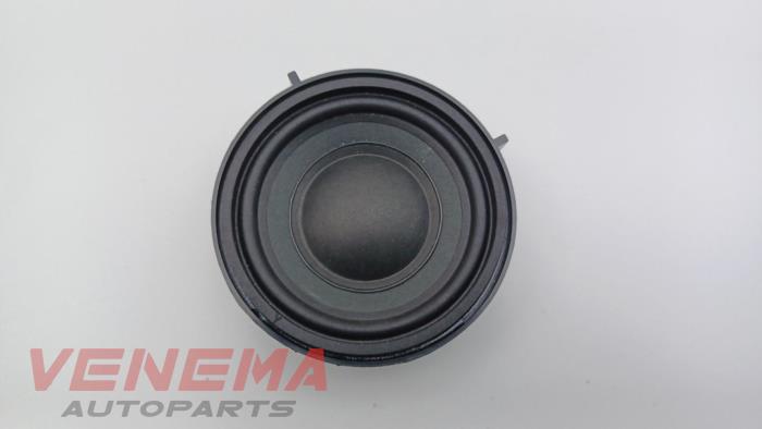 Używane Glosnik BMW X5 (F15) xDrive 40e PHEV 2.0 Cena € 9,99 Procedura marży oferowane przez Venema Autoparts