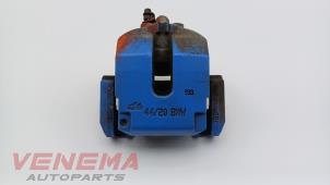 Used Rear brake calliper, left BMW X5 (F15) xDrive 40e PHEV 2.0 Price € 49,99 Margin scheme offered by Venema Autoparts