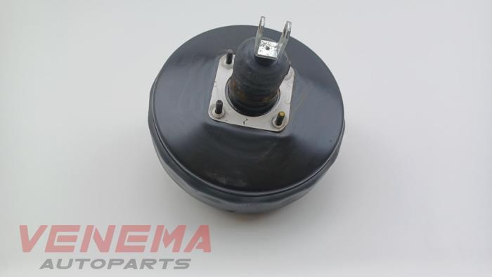 Usagé Servo frein Mercedes ML II (164/4JG) 3.0 ML-280 CDI 4-Matic V6 24V Prix € 149,99 Règlement à la marge proposé par Venema Autoparts