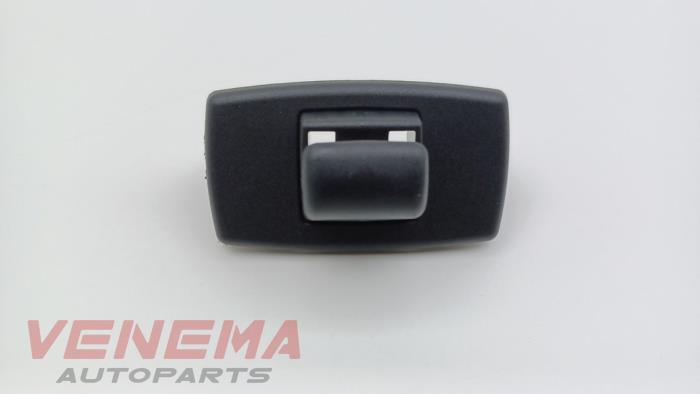 Gebrauchte Sonstige Mercedes A (W176) 1.6 A-180 16V Preis € 9,99 Margenregelung angeboten von Venema Autoparts
